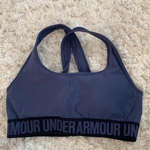 Under armor sports bra never worn. Padded